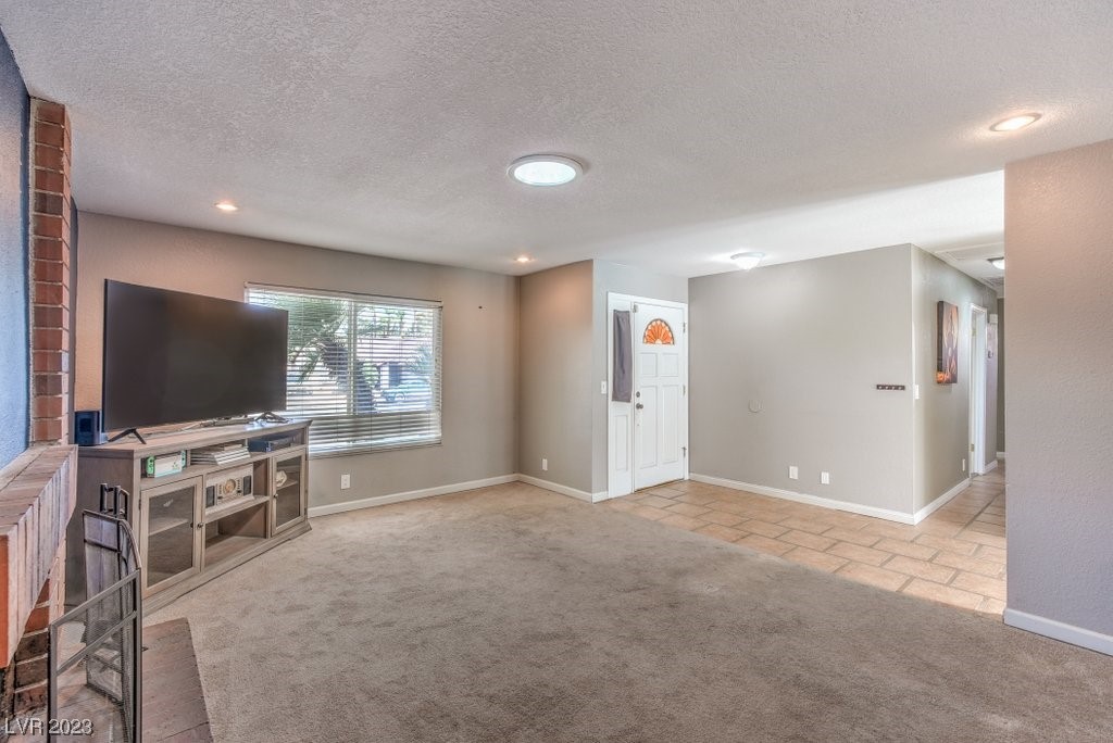 4447 Fernbrook Road Las Vegas, NV 89103 - Photo 7 of 42 Gallery Image 7