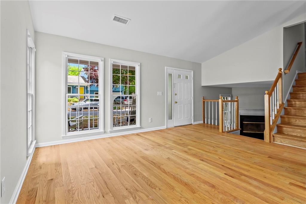 2771 Royal Bluff Decatur, GA 30030 - Photo 10 of 33