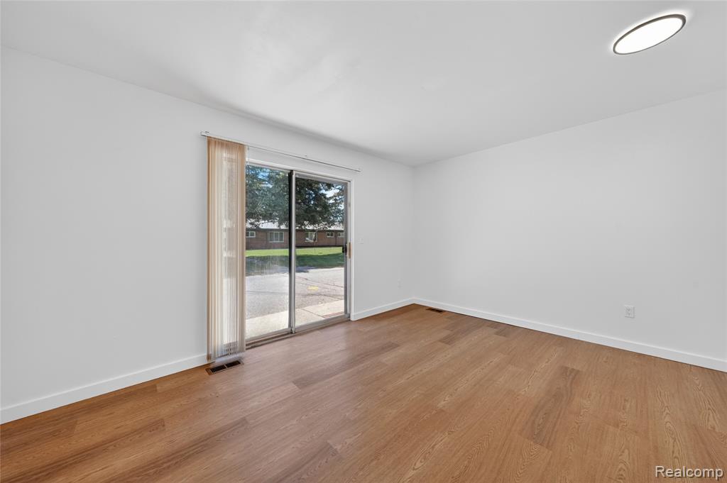 48770 Shelby Road Road, Unit 15 Utica, MI 48317 - Photo 11 of 19