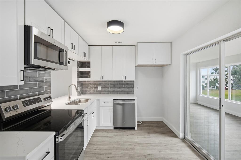 2431 Canadian Way, Unit 47 Clearwater, FL 33763 - Photo 7 of 28