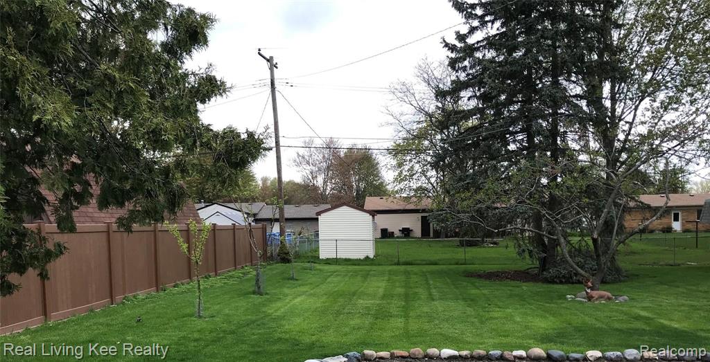 48072 Fuller Road Chesterfield, MI 48051 - Photo 10 of 23