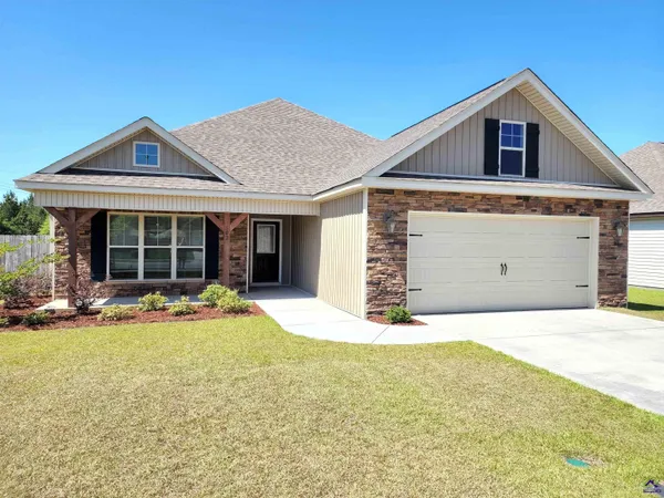 $1,900 | 502 Charlestown Way, Bonaire, GA 31005