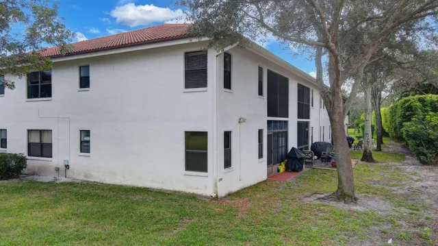 $297,000 | 9735 Pavarotti Terrace, Unit 204, Boynton Beach, FL 33437