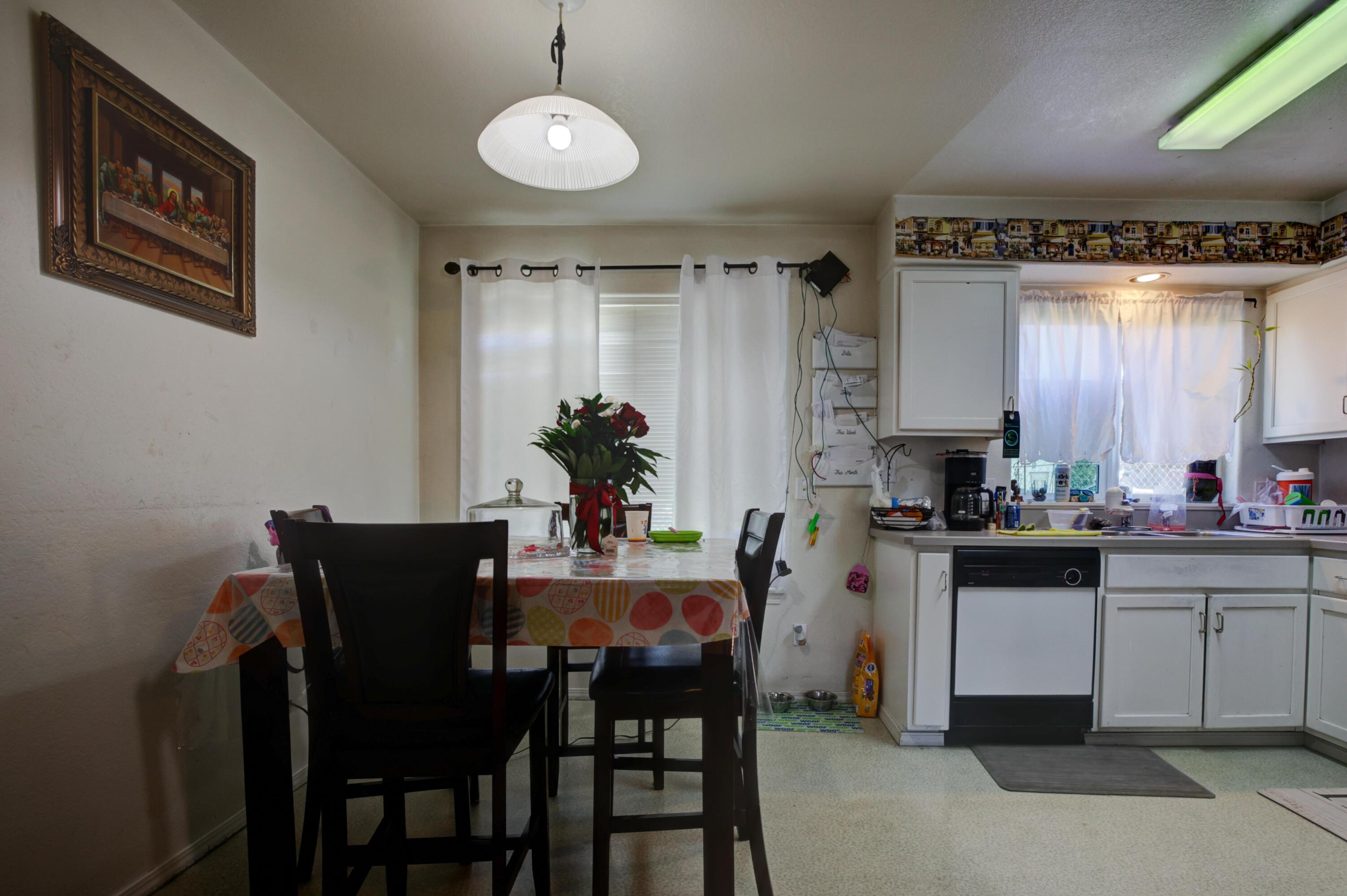 2012 Northeast Neil Way Bend, OR 97701 - Photo 17 of 26 Neil way-18