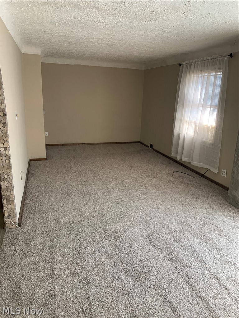 4636 Osborn Road Cleveland, OH 44125 - Photo 4 of 18