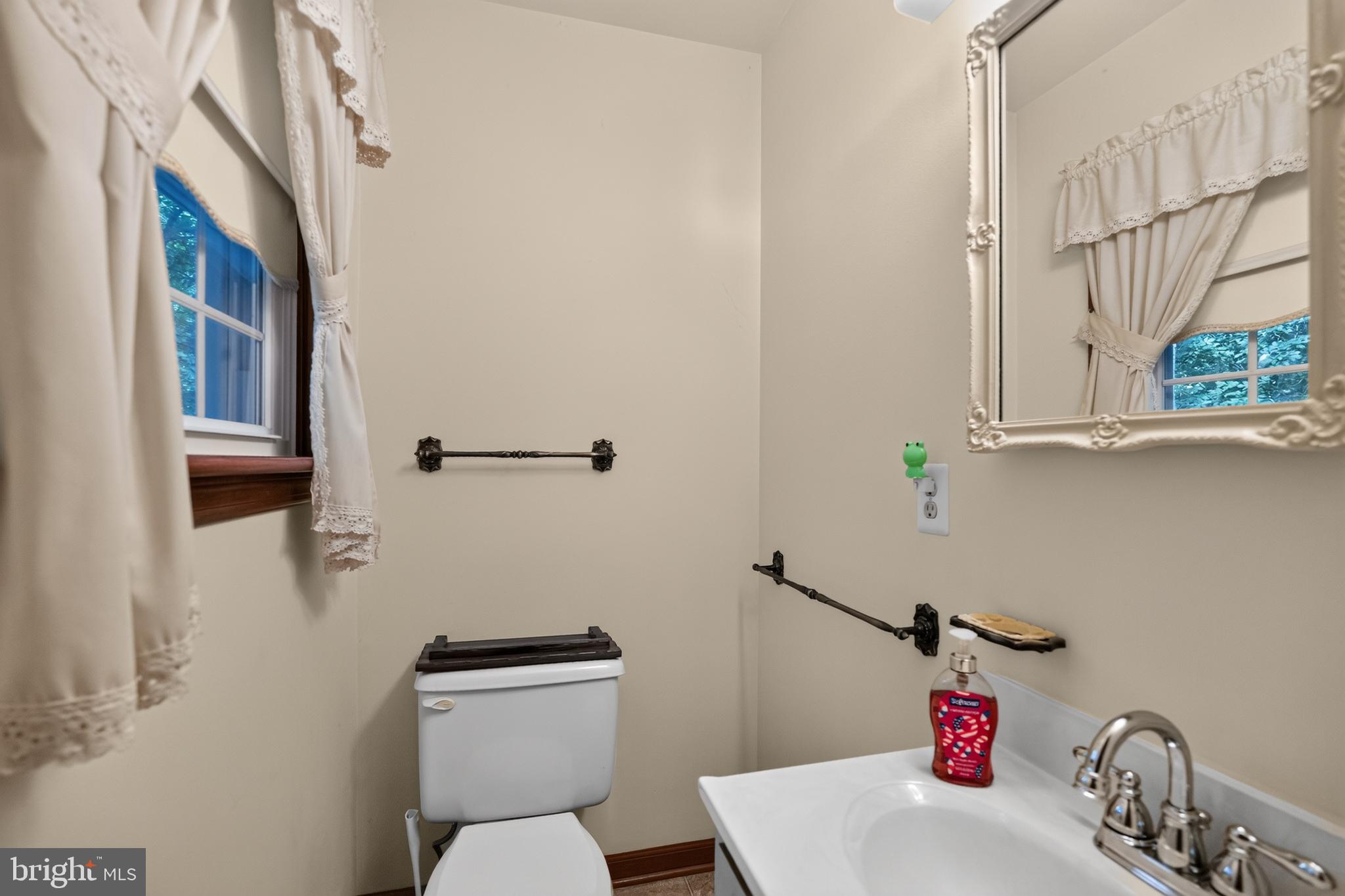 9810 Woodsboro Road Frederick, MD 21701 - Photo 25 of 32