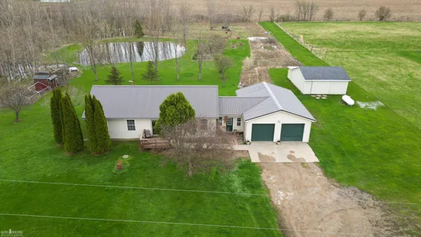 $339,900 | 1772 Notnagle Road, Owosso, MI 48867