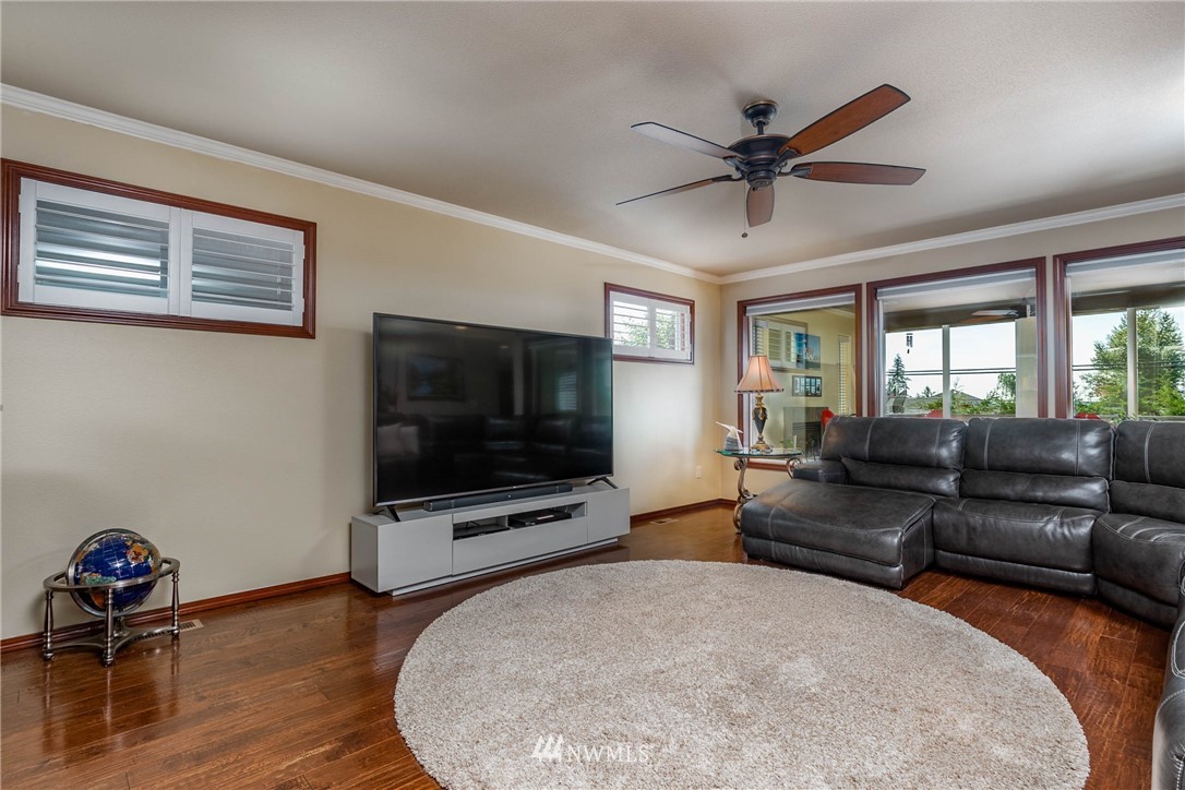 476 Barry Loop Mount Vernon, WA 98274 - Photo 4 of 40 Gallery Image 4
