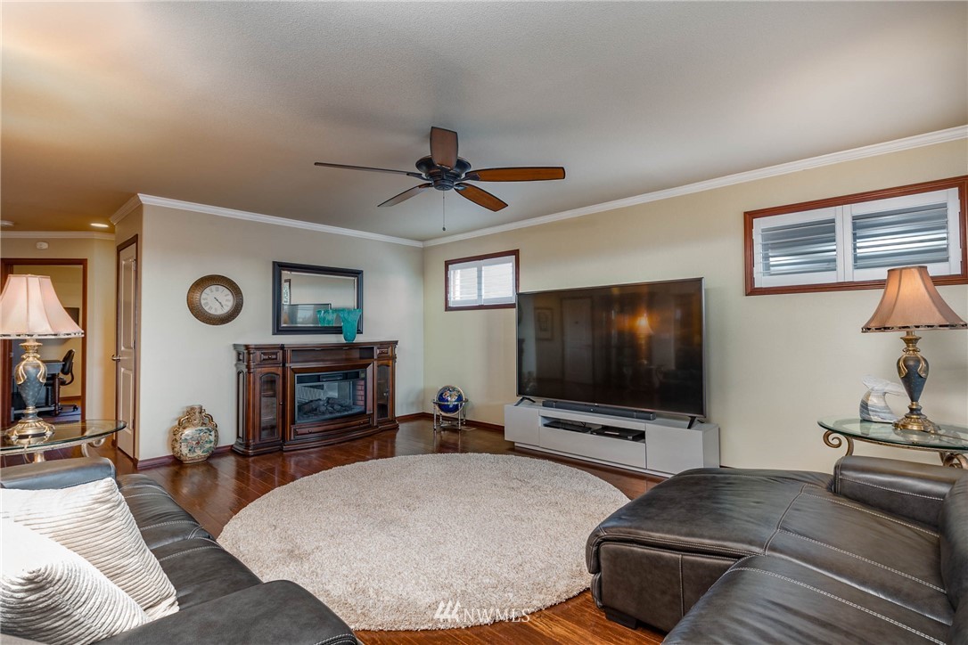 476 Barry Loop Mount Vernon, WA 98274 - Photo 6 of 40 Gallery Image 6