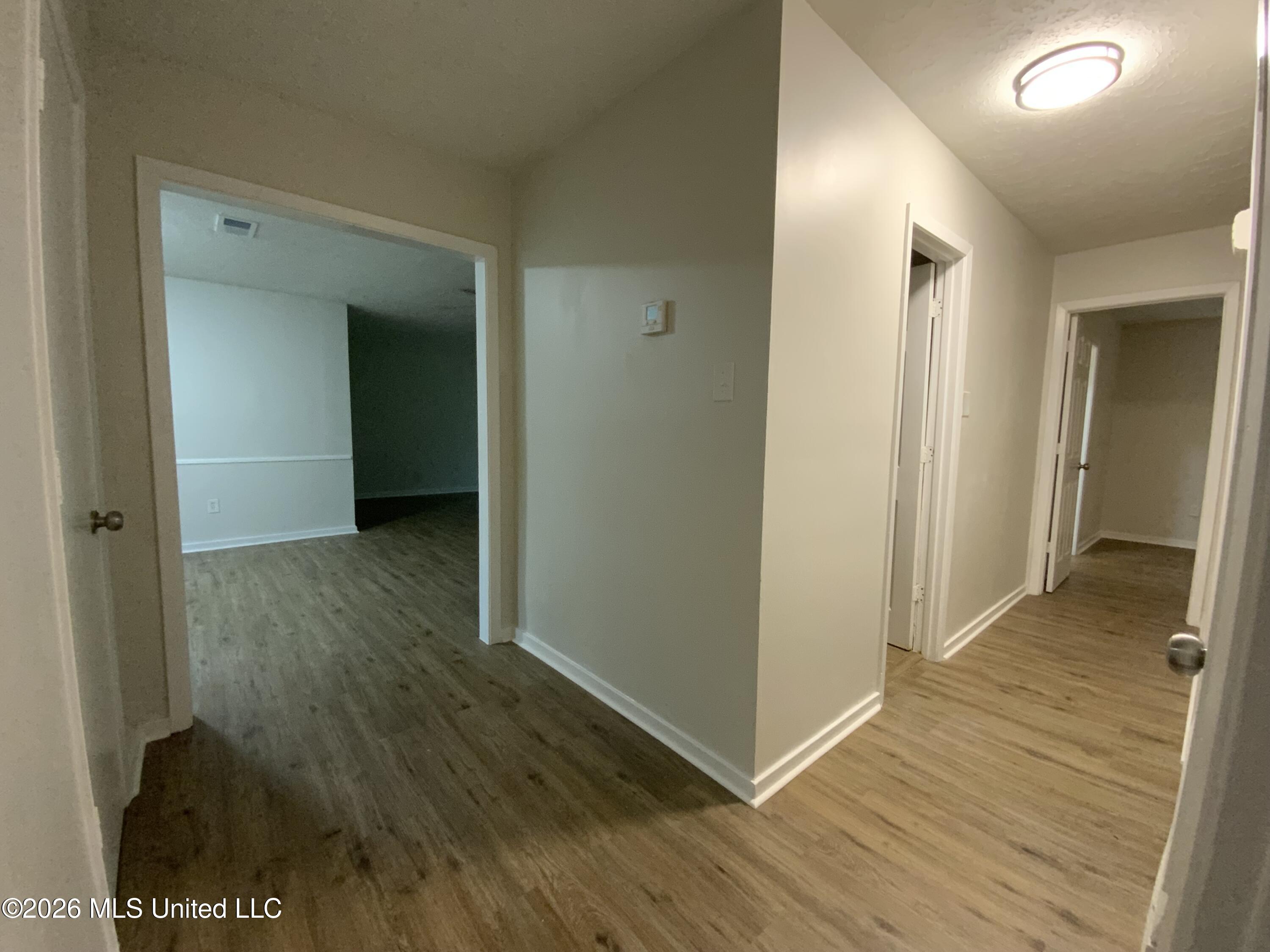 613 Upper Darby Road Jackson, MS 39212 - Photo 5 of 9 Hallway