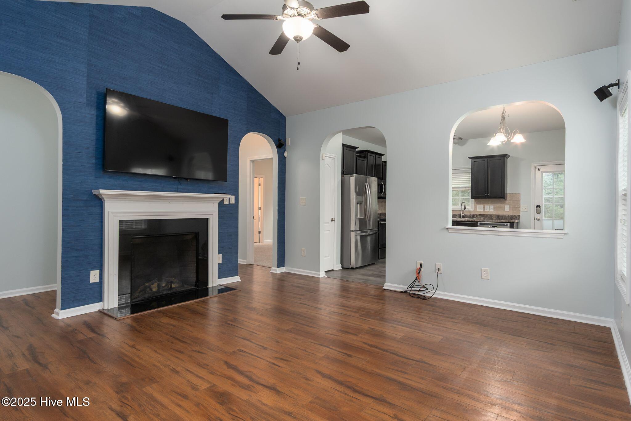 411 Peppermint Drive Hubert, NC 28539 - Photo 6 of 37 411 Peppermint-6