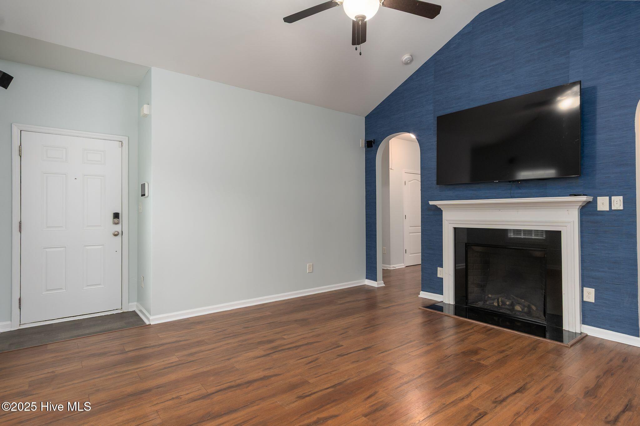 411 Peppermint Drive Hubert, NC 28539 - Photo 7 of 37 411 Peppermint-7