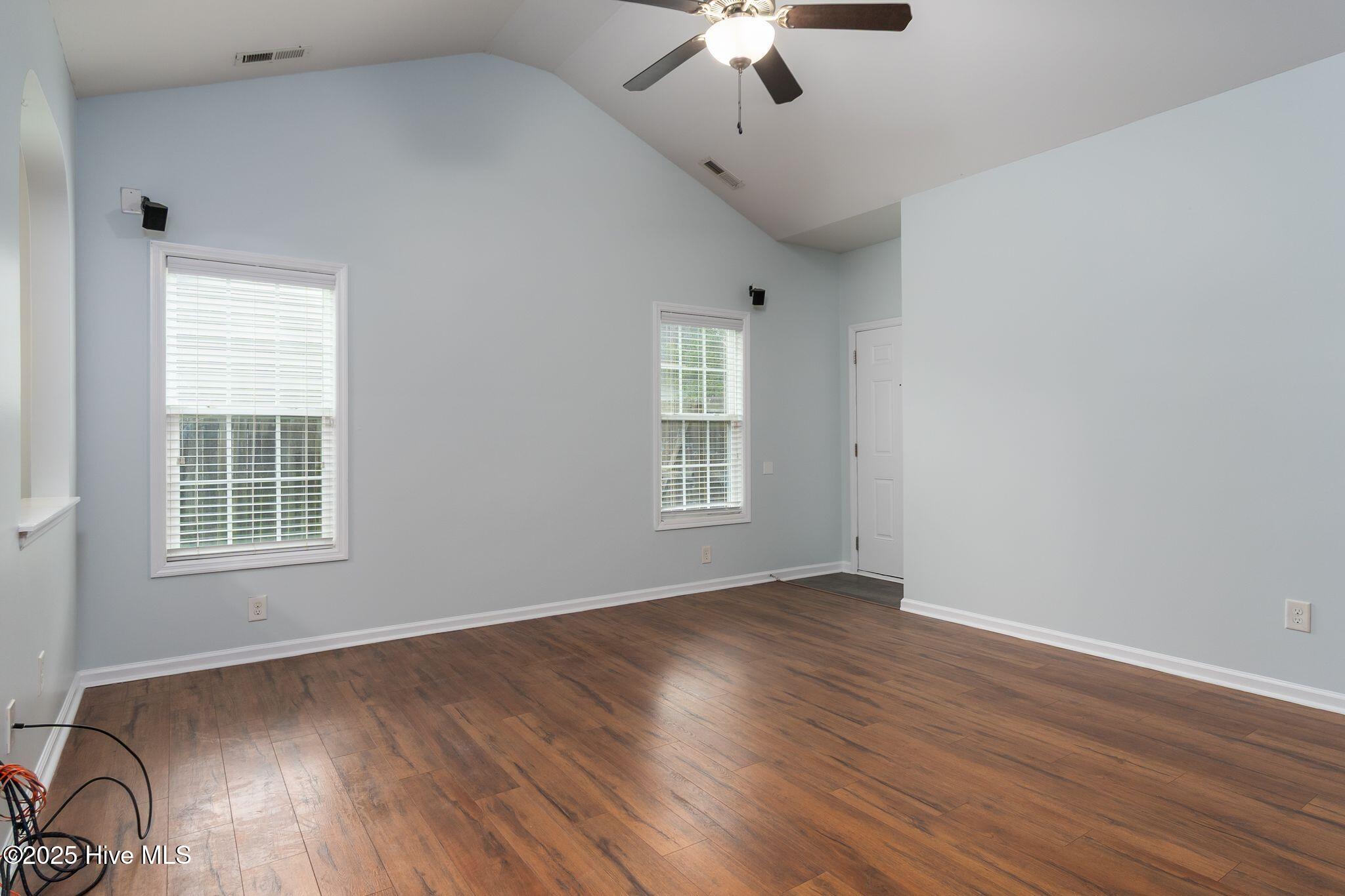 411 Peppermint Drive Hubert, NC 28539 - Photo 9 of 37 411 Peppermint-9