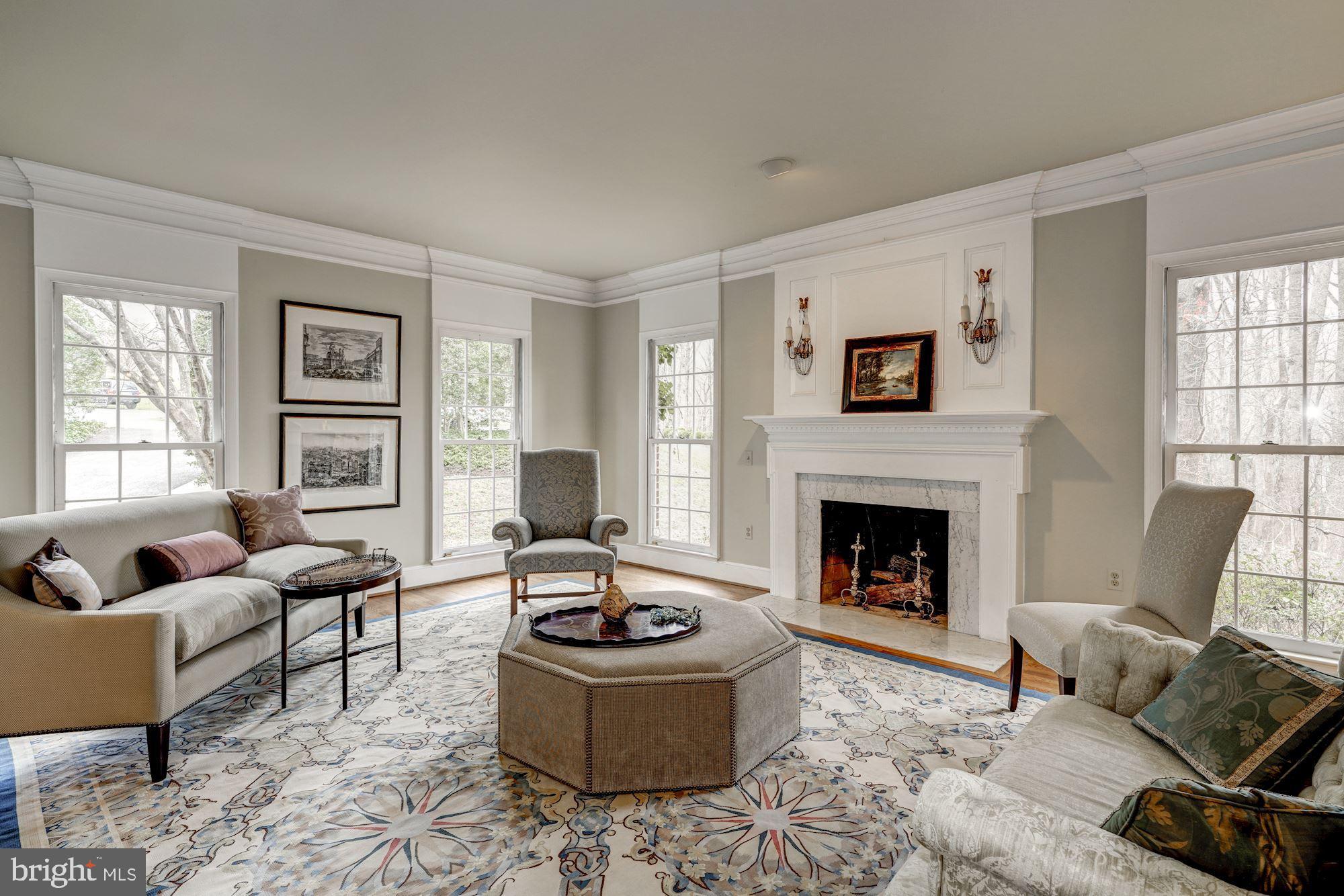 Main Level - Living Room