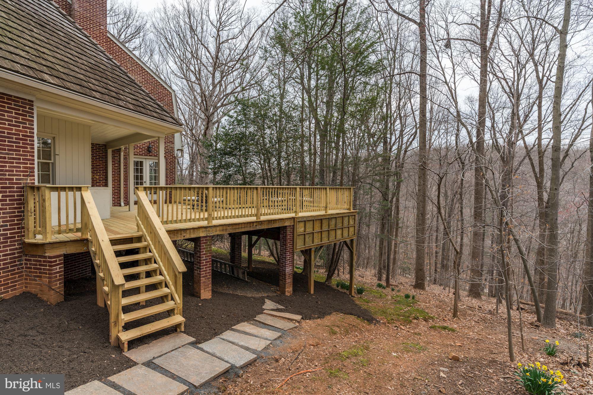 665 Potomac River Road McLean, VA 22102 - Photo 29 of 30 New Deck