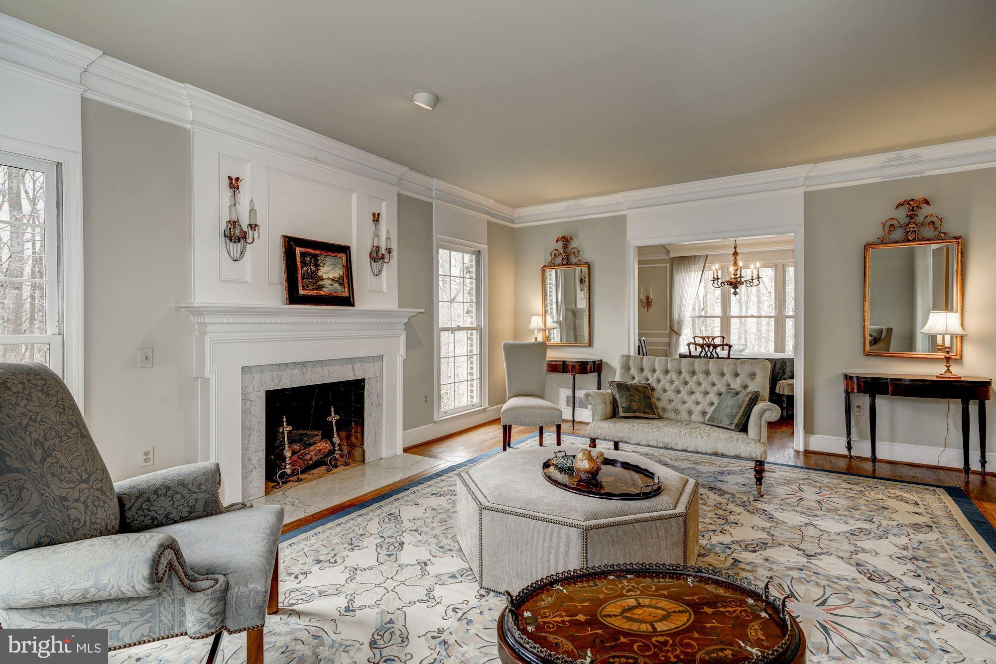 Main Level - Living Room
