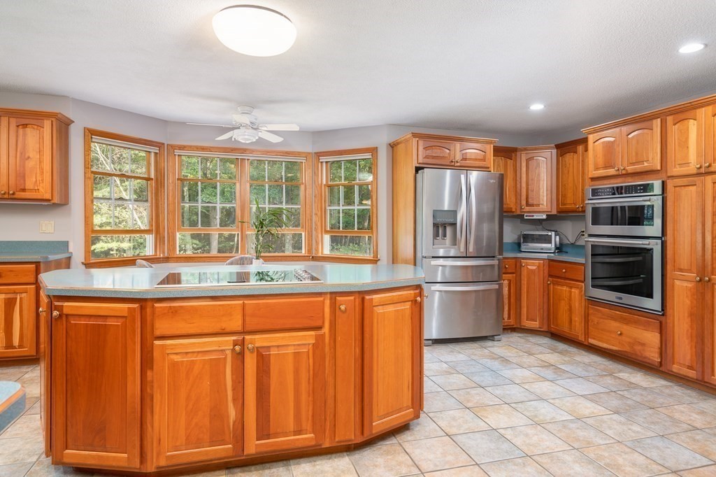 146 Fomer Road Southampton, MA 01073 - Photo 13 of 42