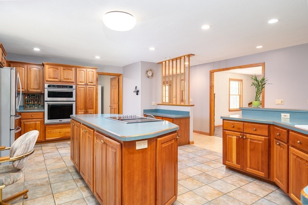 146 Fomer Road Southampton, MA 01073 - Photo 15 of 42