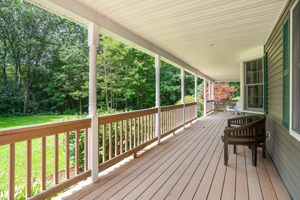146 Fomer Road Southampton, MA 01073 - Photo 5 of 42