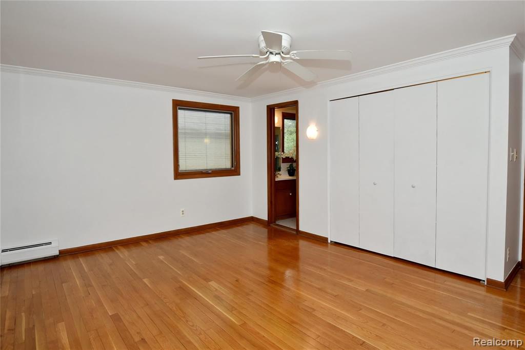 909 Tottenham Road Birmingham, MI 48009 - Photo 23 of 38