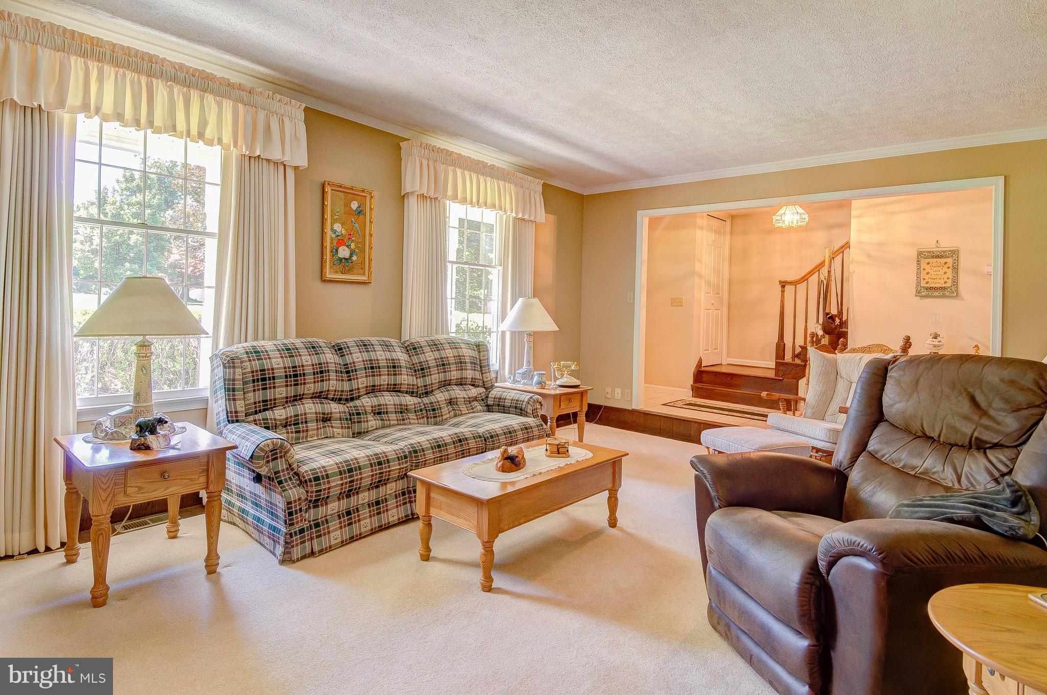 8430 Waverly Road Owings, MD 20736 - Photo 5 of 30 Living Room
