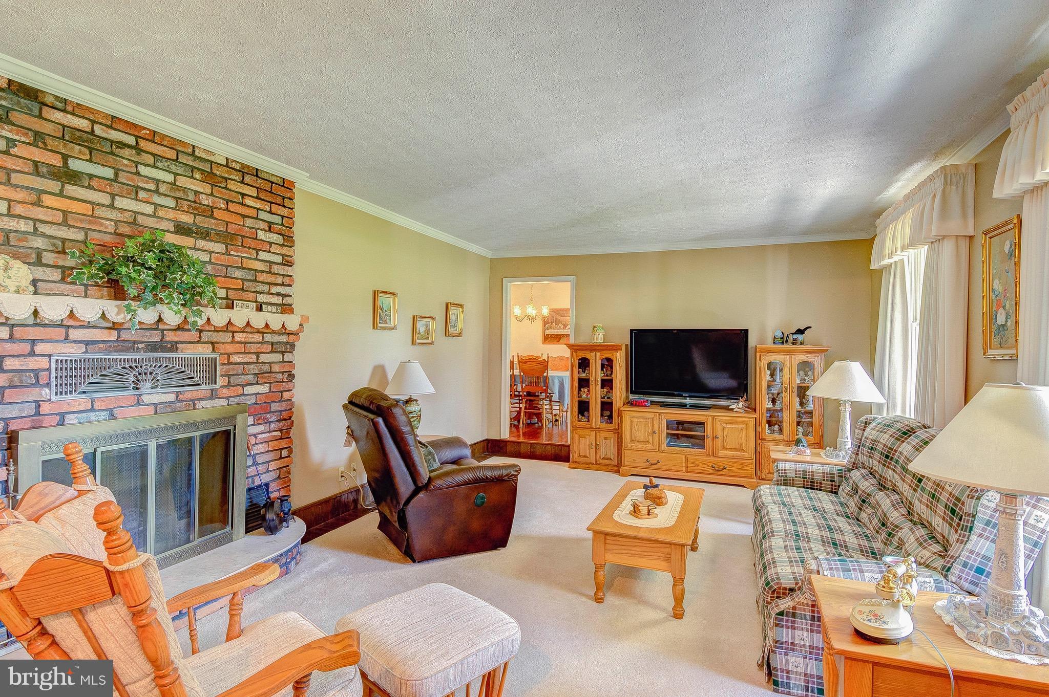 8430 Waverly Road Owings, MD 20736 - Photo 6 of 30 Living Room