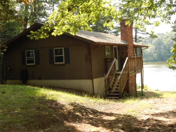 17 Sullivan Road Charlton, MA 01507 - Photo 4 of 25