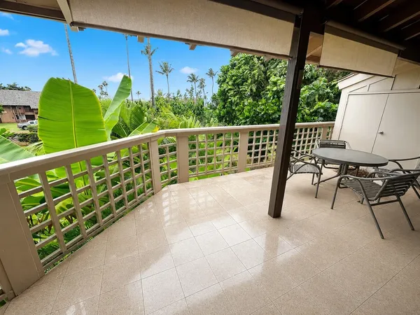 $239,000 | 50 Kepuhi Place, Unit 202, Maunaloa, HI 96770