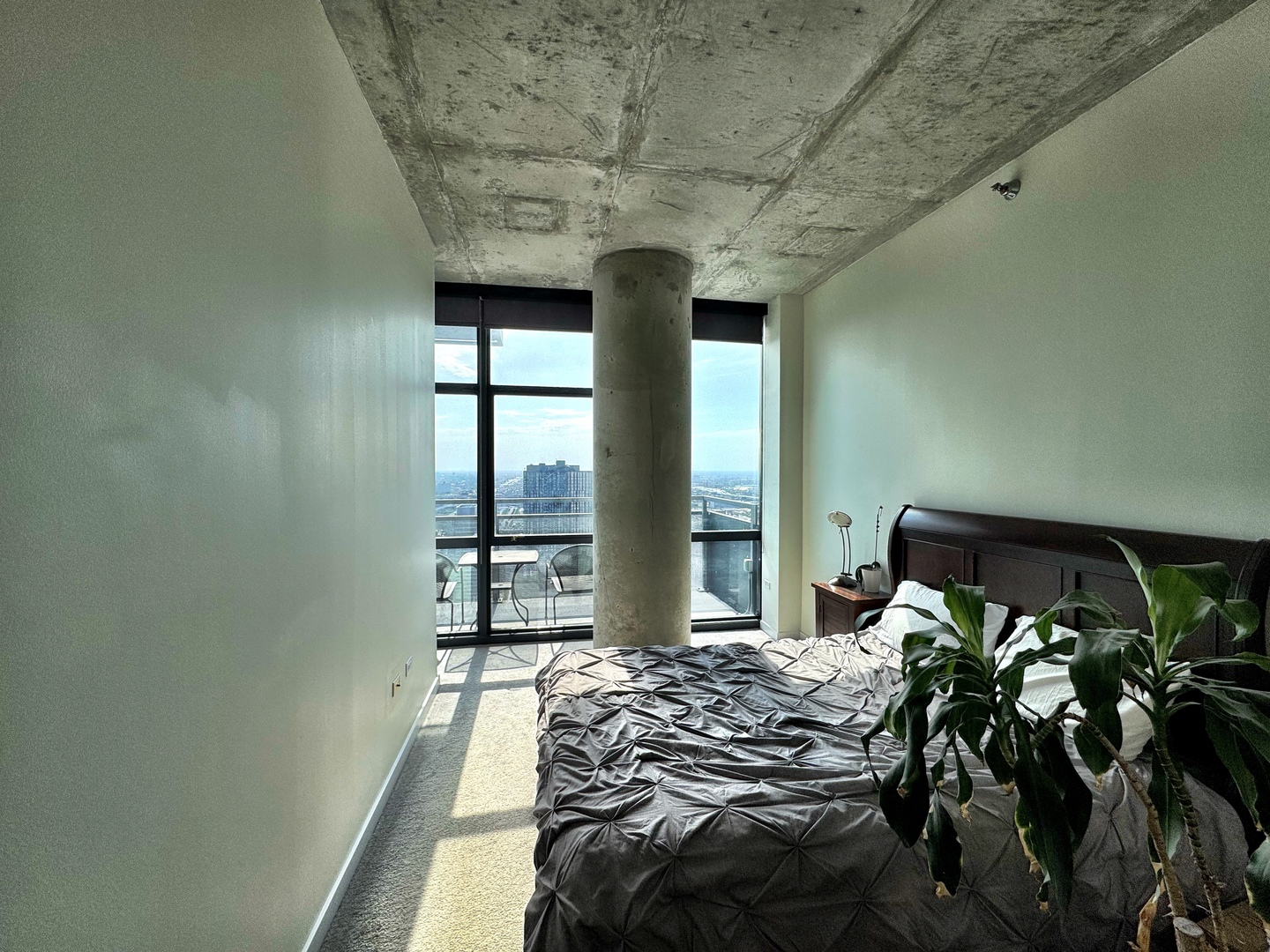 235 West Van Buren Street, Unit 4207 Chicago, IL 60607 - Photo 5 of 14