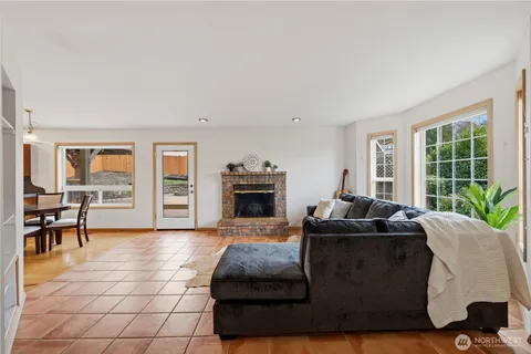 $695,000 | 5207 69th Drive Northeast, Marysville, WA 98270