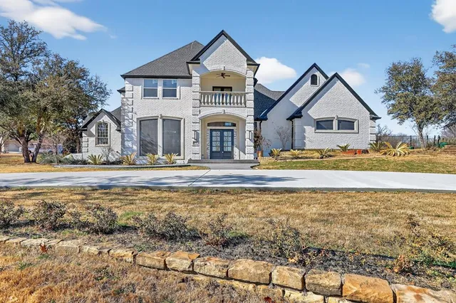 $1,289,900 | 3941 Bordeaux Circle, Flower Mound, TX 75022