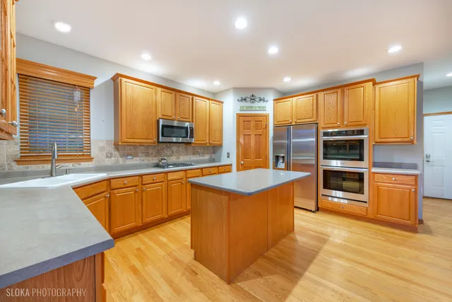 $675,000 | 1123 Village Road, Crystal Lake, IL 60014