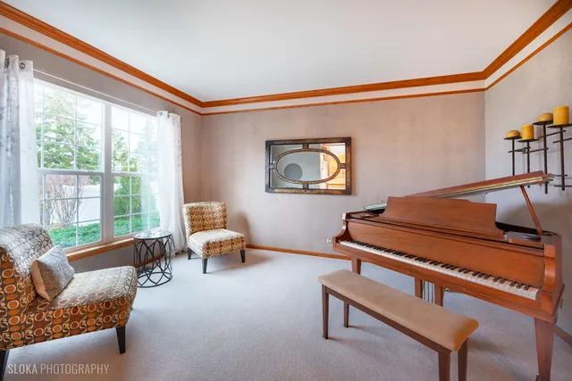 $675,000 | 1123 Village Road, Crystal Lake, IL 60014