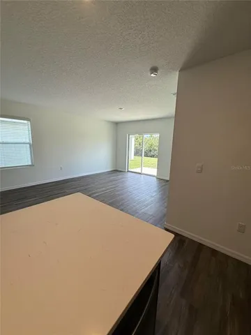 $2,900 | 32514 Weathered Oak Drive, Wesley Chapel, FL 33543