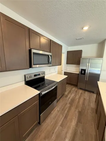 $2,900 | 32514 Weathered Oak Drive, Wesley Chapel, FL 33543