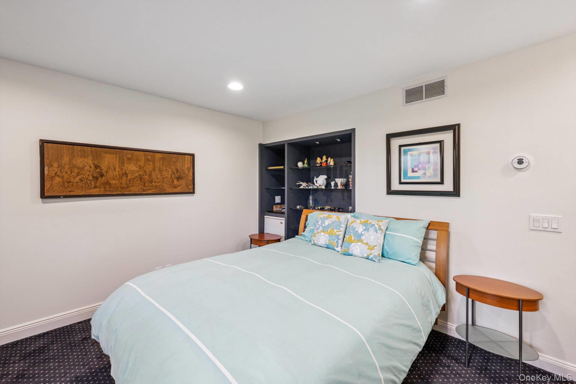 521 Dune Road Westhampton Beach, NY 11978 - Photo 17 of 34