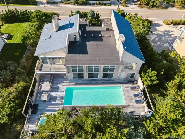 $8,495,000 | 521 Dune Road, Westhampton Beach, NY 11978