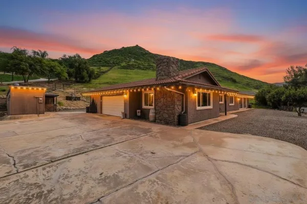 a view of a house with a outdoor space
