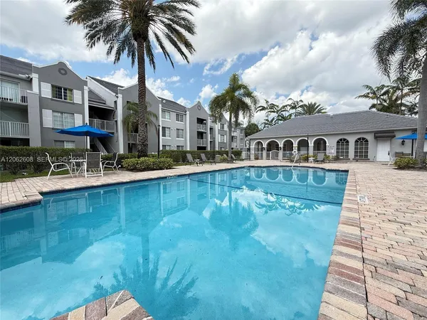 $2,300 | 11177 Southwest 8th Street, Unit 108, Pembroke Pines, FL 33025