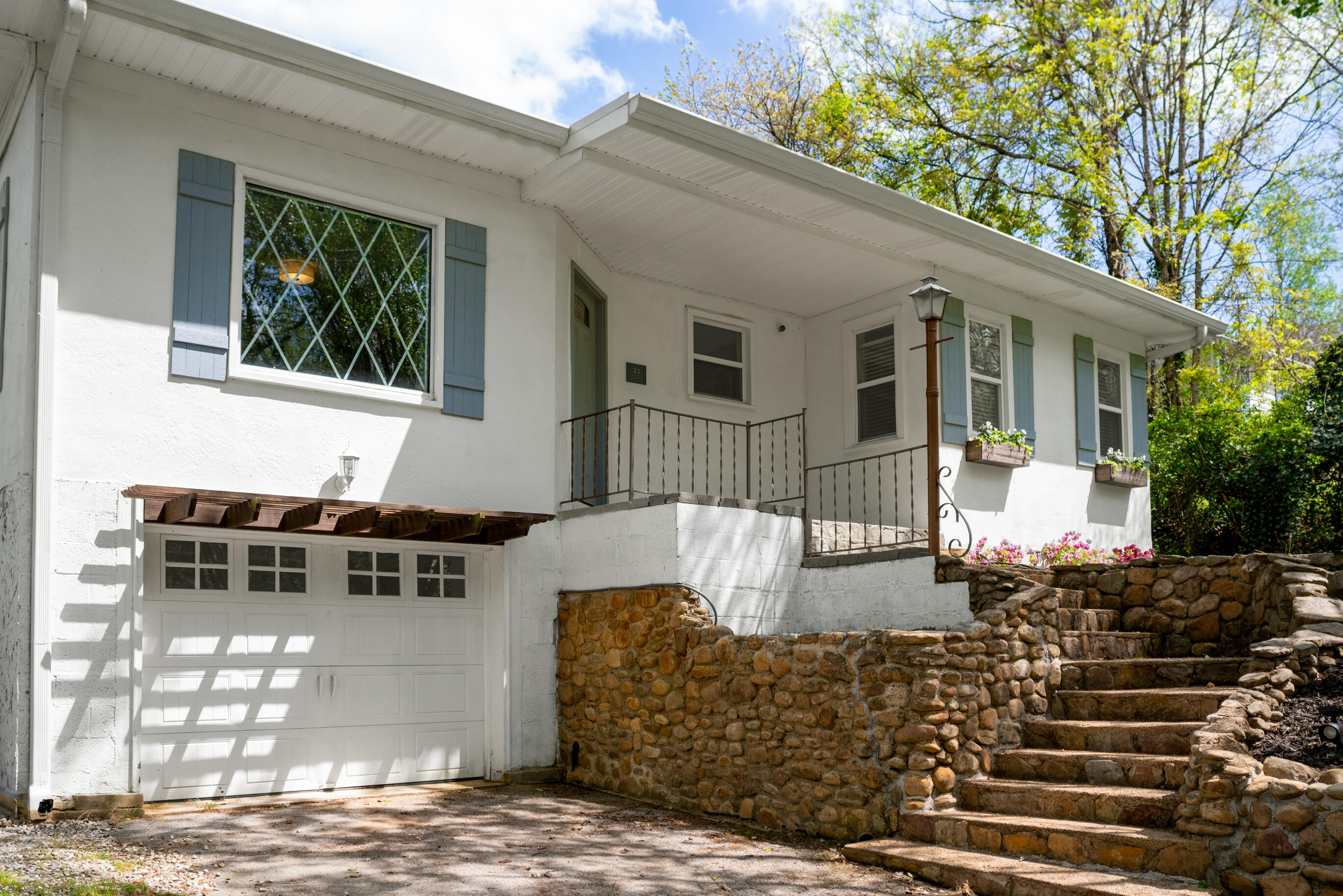 21 Dowlen Road Hixson, TN 37343 - Photo 1 of 50 _DSC9719-Edit