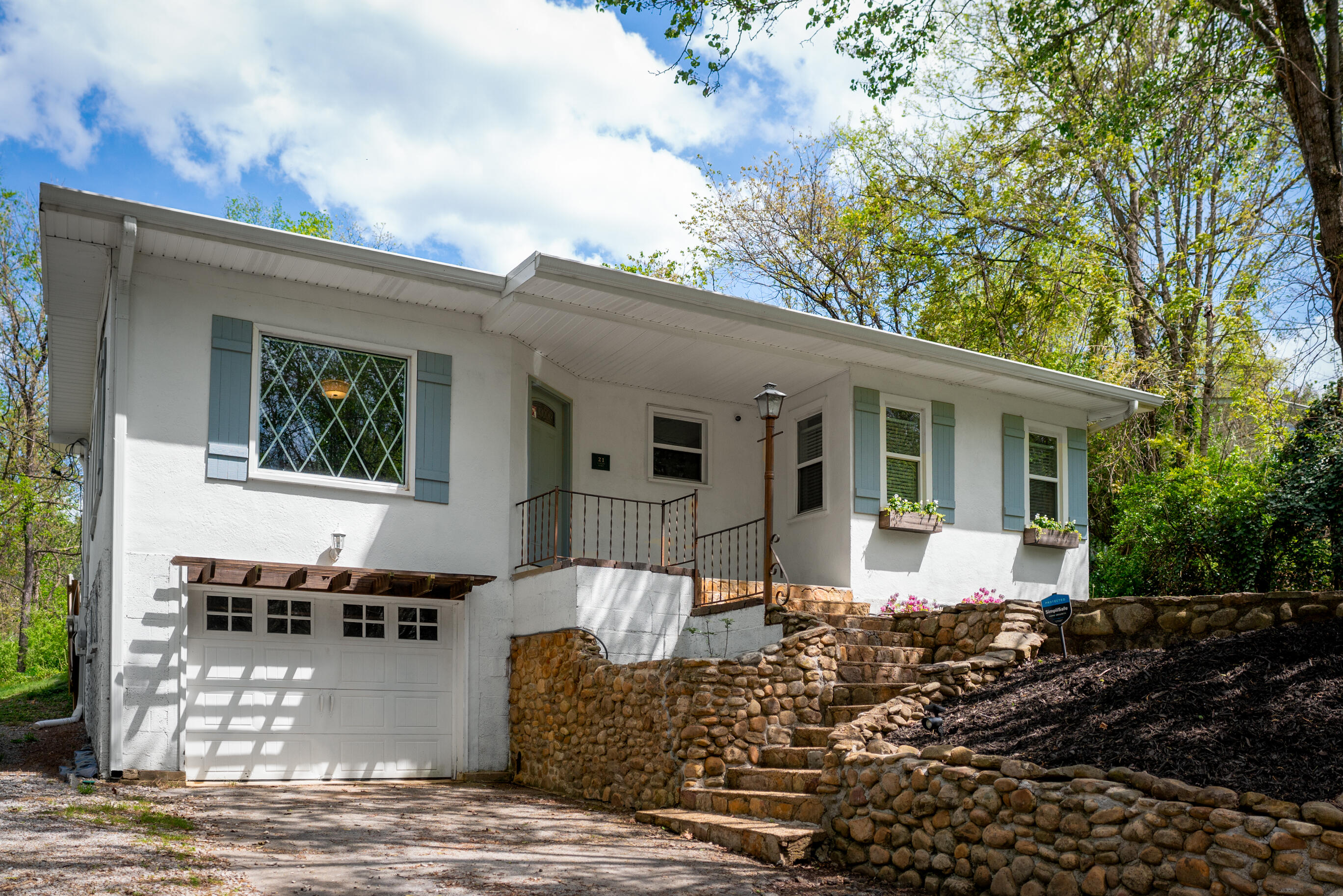 21 Dowlen Road Hixson, TN 37343 - Photo 4 of 50 _DSC9709-Edit