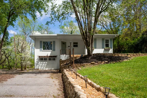 $305,000 | 21 Dowlen Road, Hixson, TN 37343