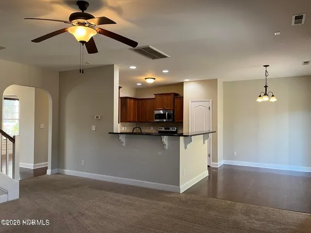 $2,150 | 104 Kenna Court, Jacksonville, NC 28540