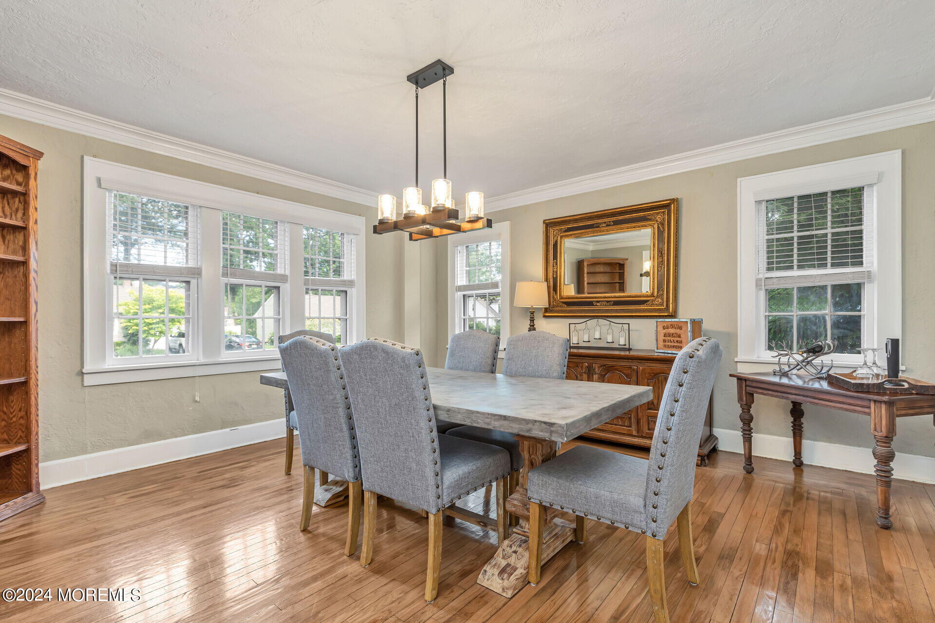 232 Pinecrest Road Oakhurst, NJ 07755 - Photo 11 of 44 032-1920x1280-photo