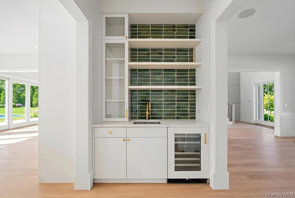 244 North Sea Mecox Road Southampton, NY 11968 - Photo 11 of 37