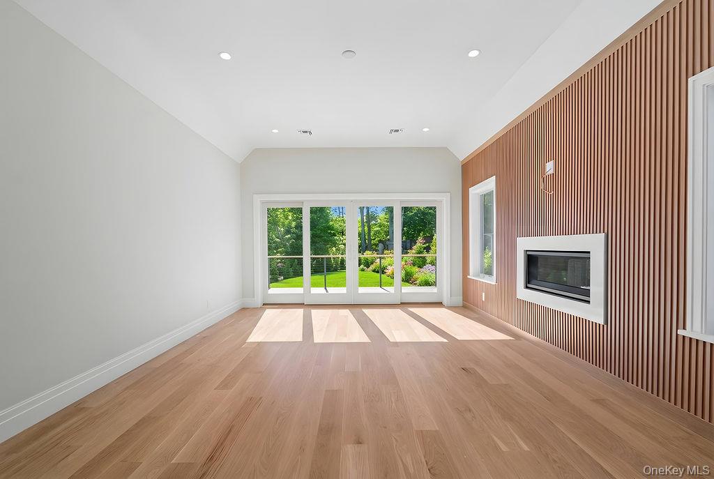 244 North Sea Mecox Road Southampton, NY 11968 - Photo 17 of 37