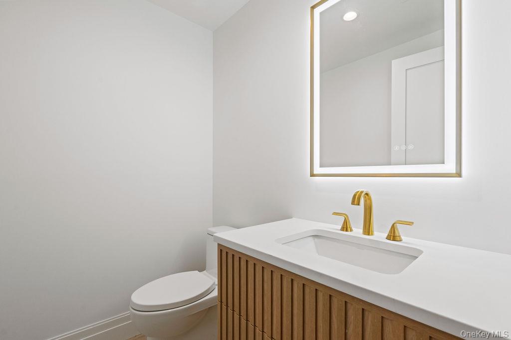 244 North Sea Mecox Road Southampton, NY 11968 - Photo 30 of 37