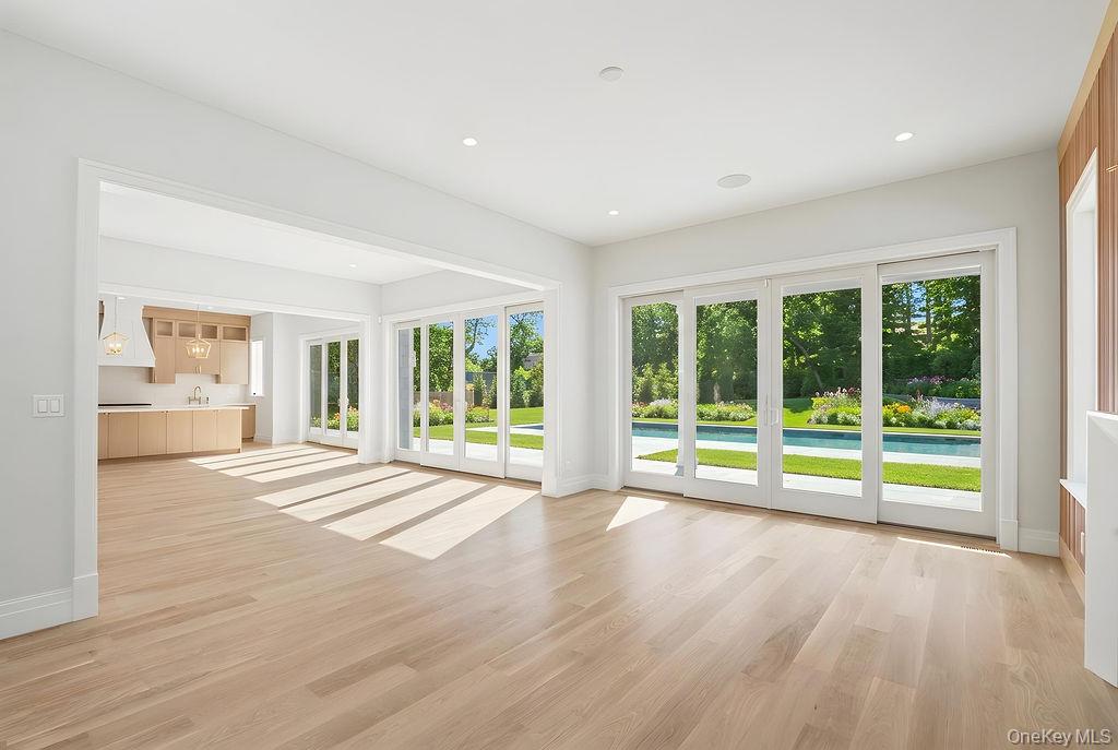 244 North Sea Mecox Road Southampton, NY 11968 - Photo 8 of 37