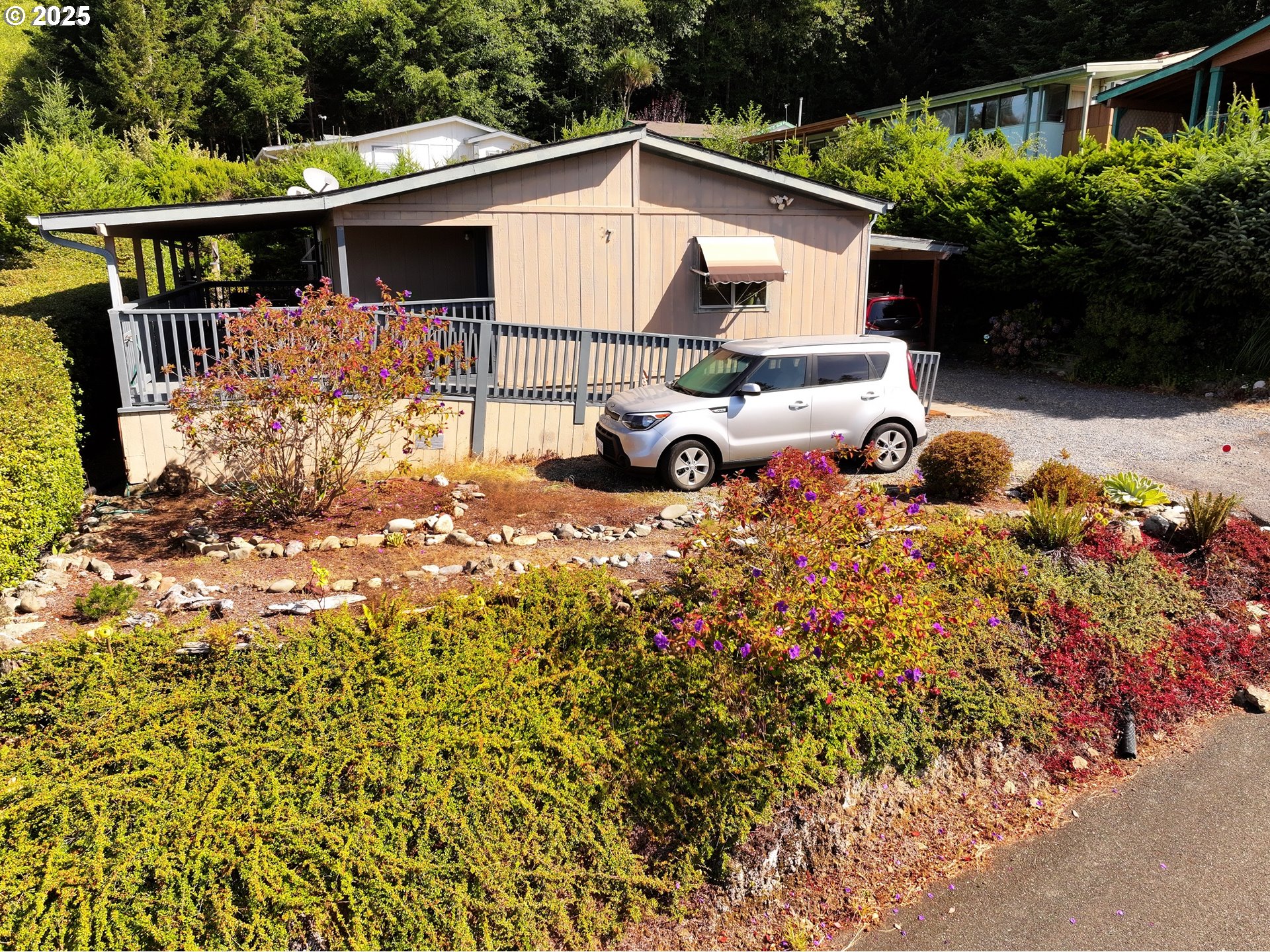 98041 Hallway Road, Unit 37 Brookings, OR 97415 - Photo 1 of 27