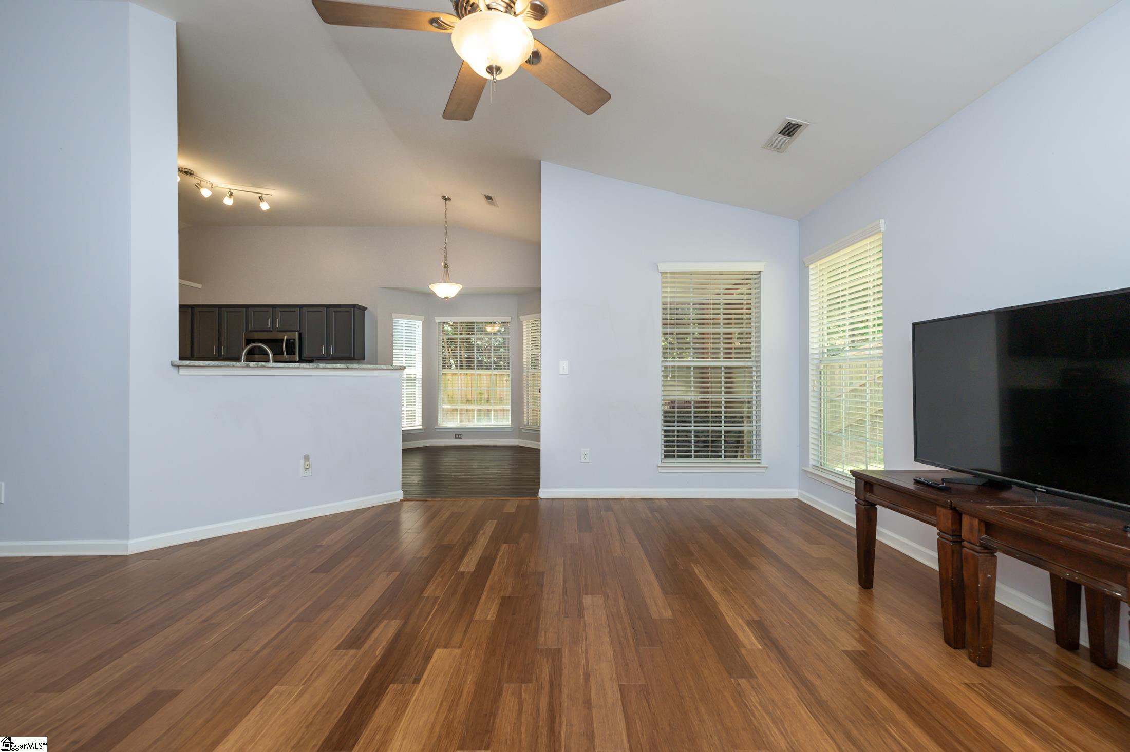 300 Appleton Lane Mauldin, SC 29662 - Photo 12 of 31 Gallery Image 12